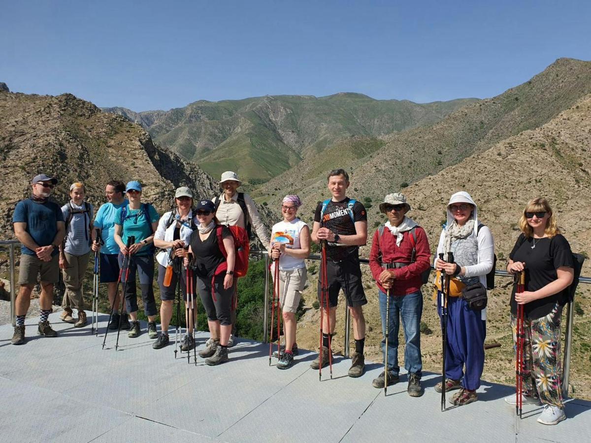 Hayat Guesthouse Nuratau Mountains Yukary-Ukhum Exterior photo
