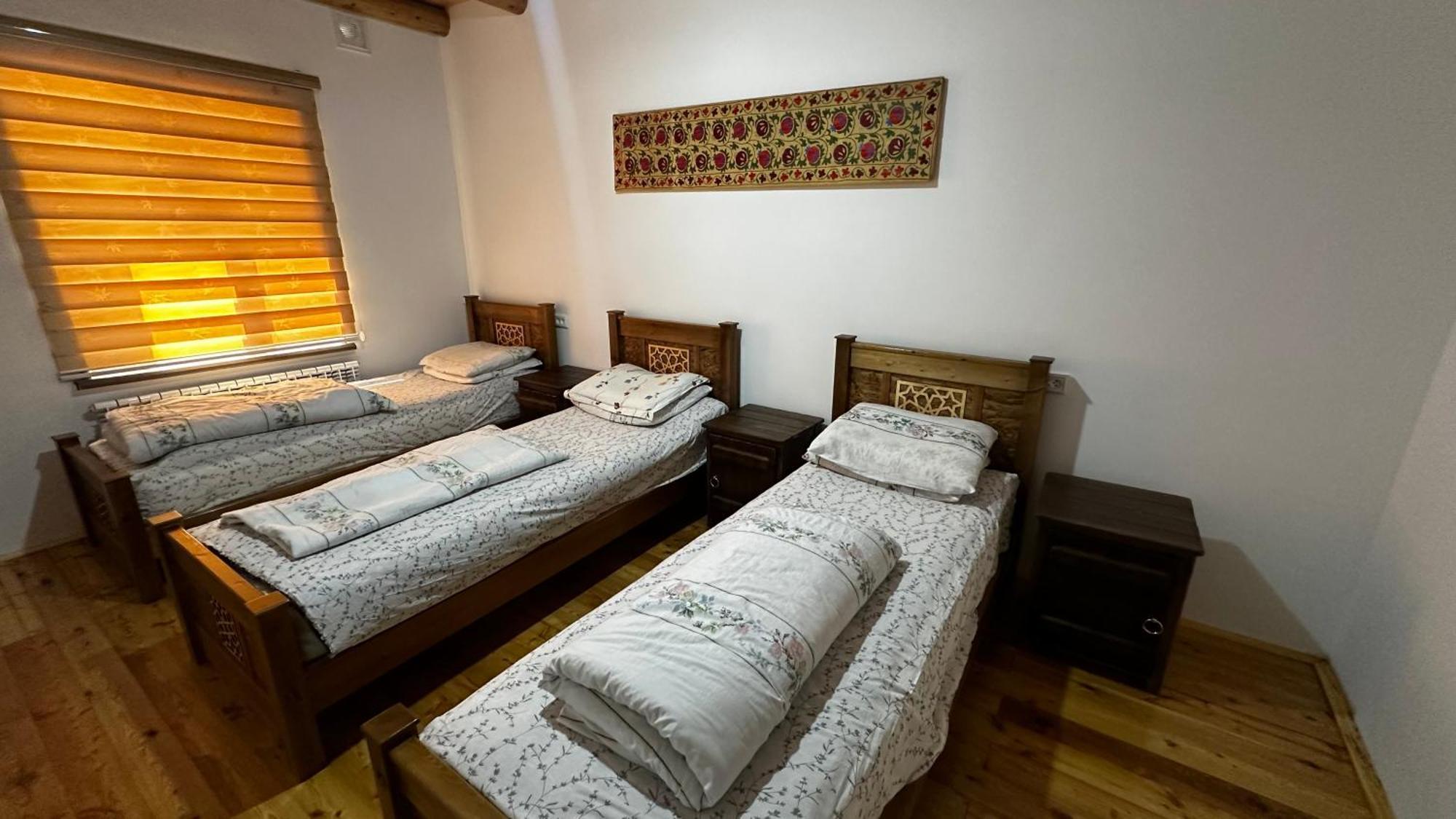Hayat Guesthouse Nuratau Mountains Yukary-Ukhum Exterior photo